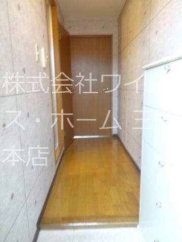 ボヌール武蔵野 玄関