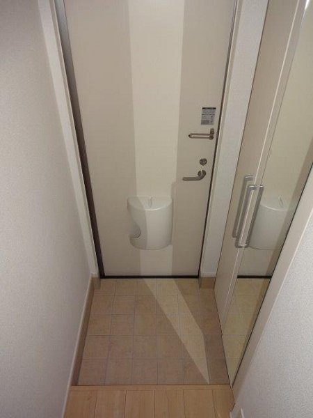 アルモニー 玄関
