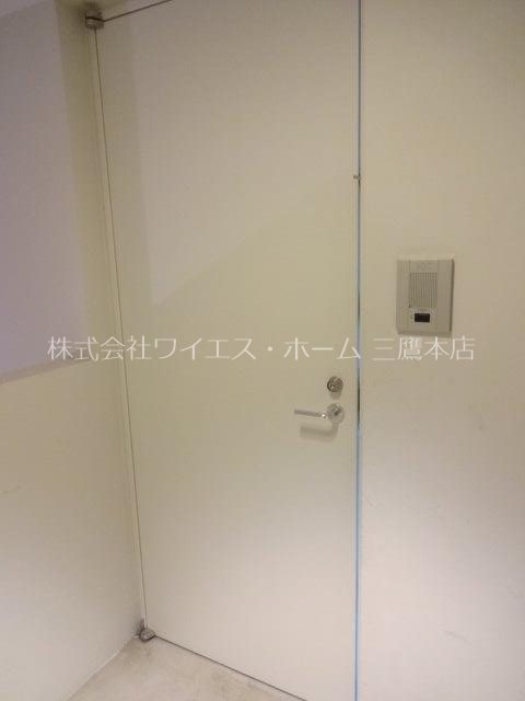 ブラヴィミタカ 玄関