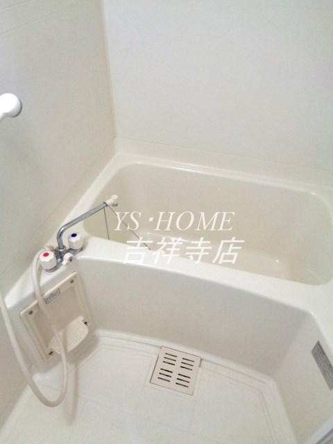 JINAI RESIDENCE 風呂画像