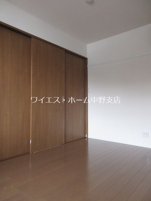 新（ニュー）ビッグガーデン ベッドルーム