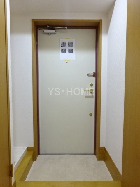N.K. MANSION 玄関