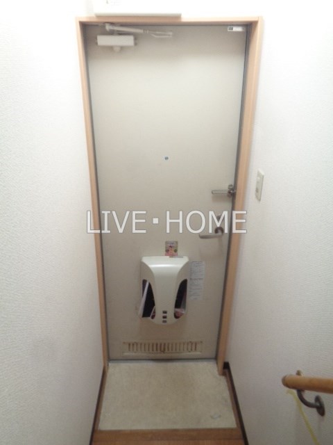 セレ下井草  玄関