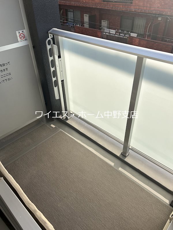 ラフィス中野 ベランダ