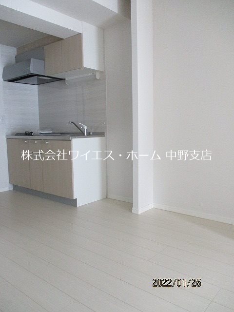 クラシー中野弥生町  リビング