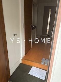 エクセランコウワ 玄関