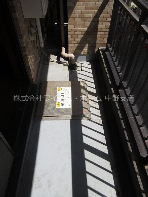 DRホームズ中野 ベランダ