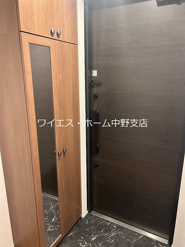 セレーノ東中野Ⅰ  玄関