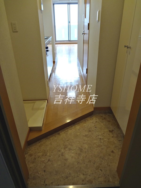 ヴィブレ西荻 玄関