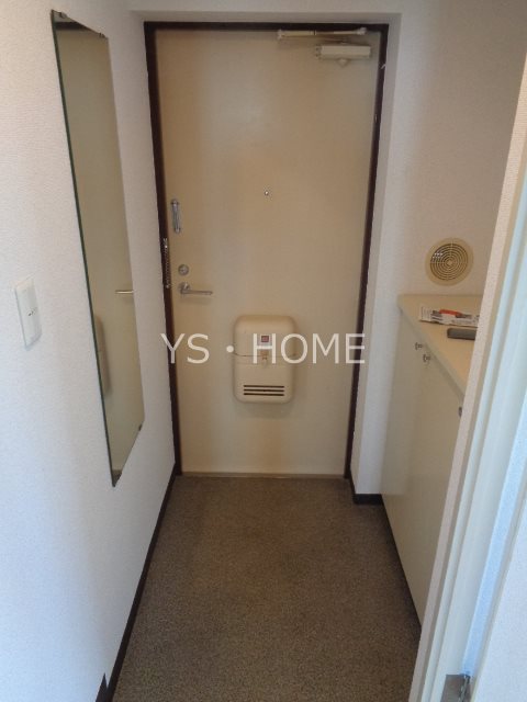 清水マンション 玄関