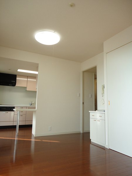 エルスール三鷹 リビング