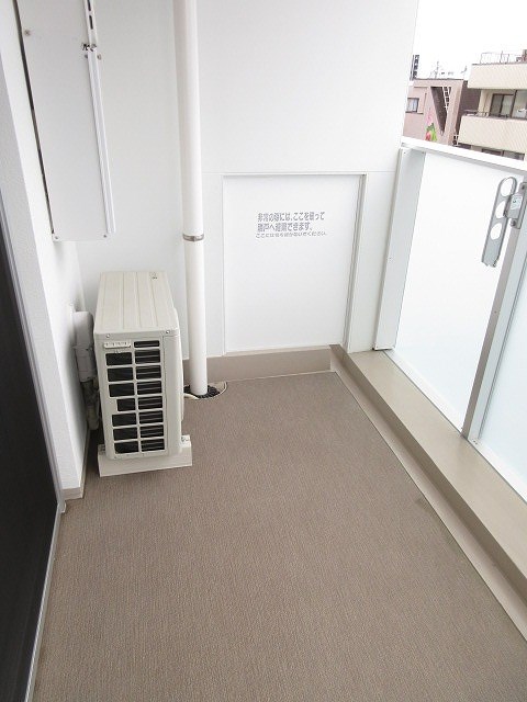 コンフォリア新中野 ベランダ