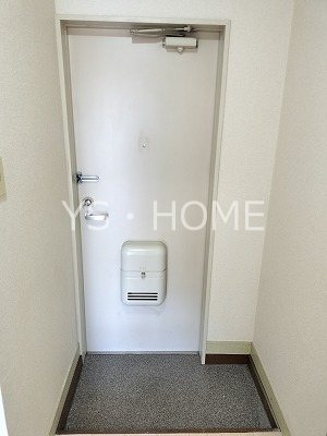 ウイングヒルズ 玄関