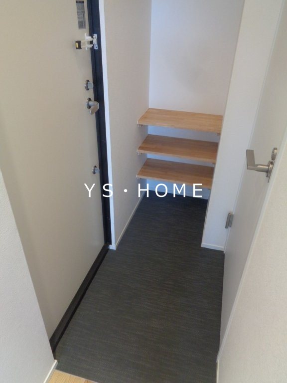 クレドコート西荻窪 玄関