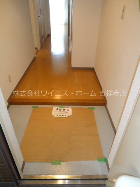 コーポレート連雀1号棟 玄関