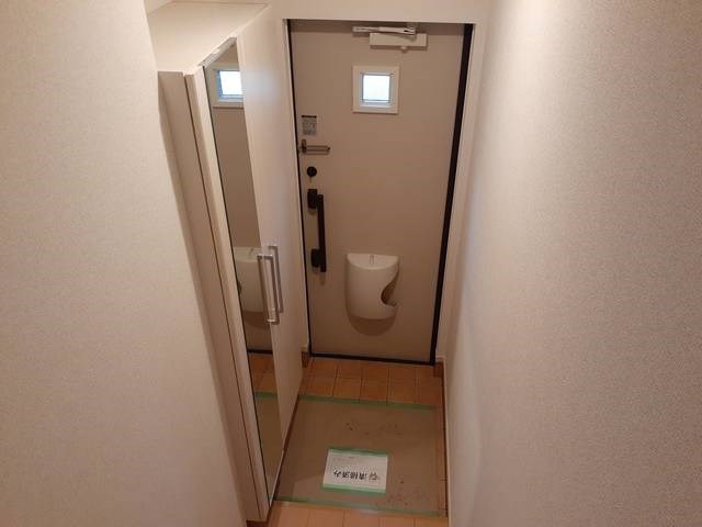 ローリエ国立亭  玄関