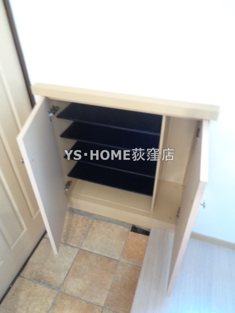アクティ阿佐ヶ谷 玄関