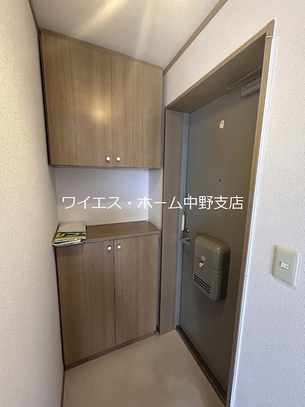 コンフォート石田 玄関