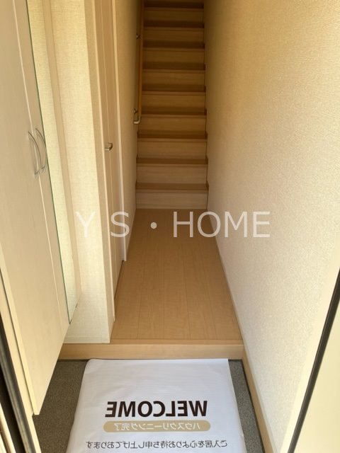 SHAMROCK HILLS 玄関
