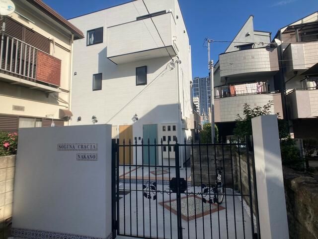 ソルナクレイシア中野 外観