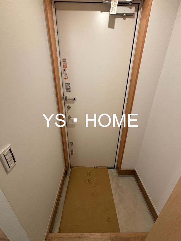 パインヴィレッジ  玄関