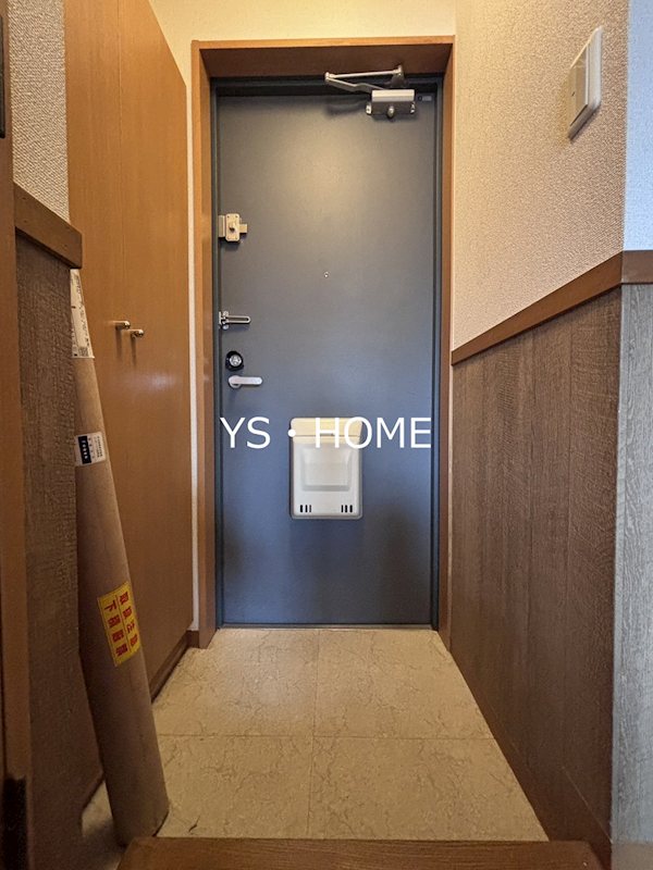 カームコート 玄関