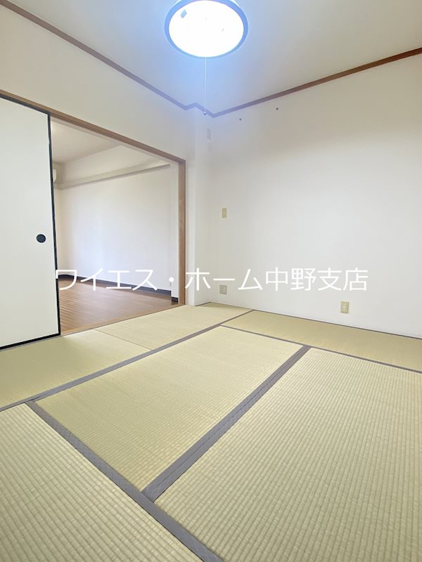 エランヴィタル新中野 ベッドルーム
