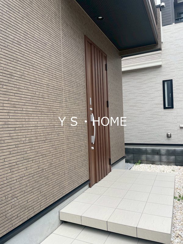 BLOOMING MAISON小平市大沼町6号棟 . 玄関