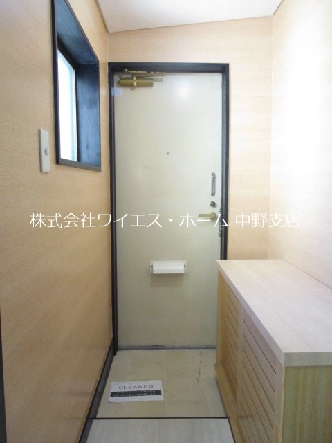 テラス丸山 玄関