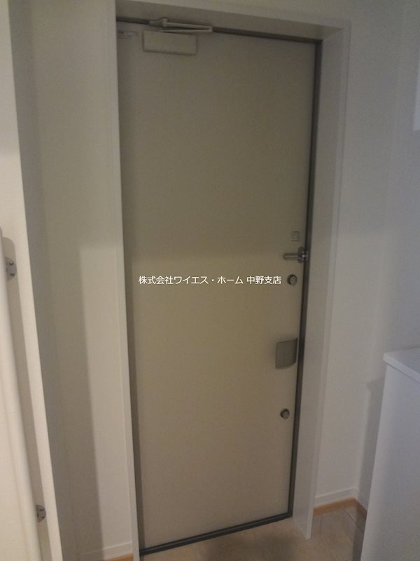 Wisteria Garden 玄関