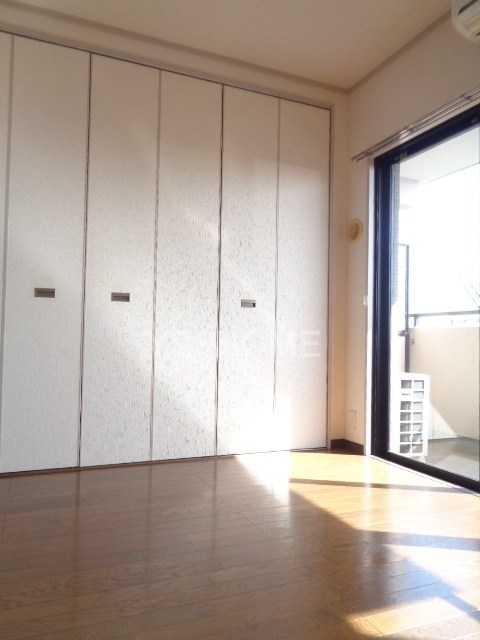 ベッドルーム
