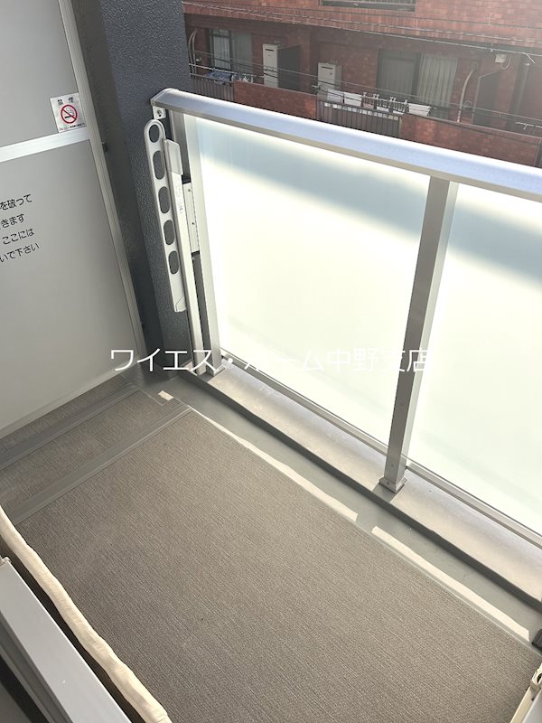 ラフィス中野 ベランダ