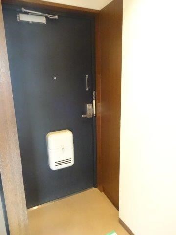 地蔵前マンション 玄関