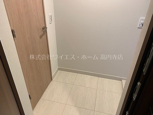 プラウドタワー武蔵小金井クロス 玄関