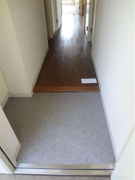 モナーク西小金井 玄関
