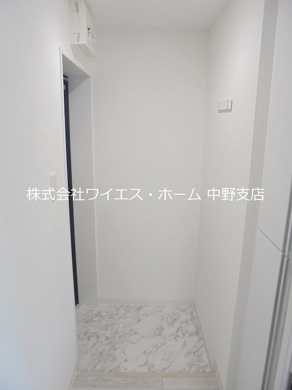 クリスタルコート中野新橋 玄関