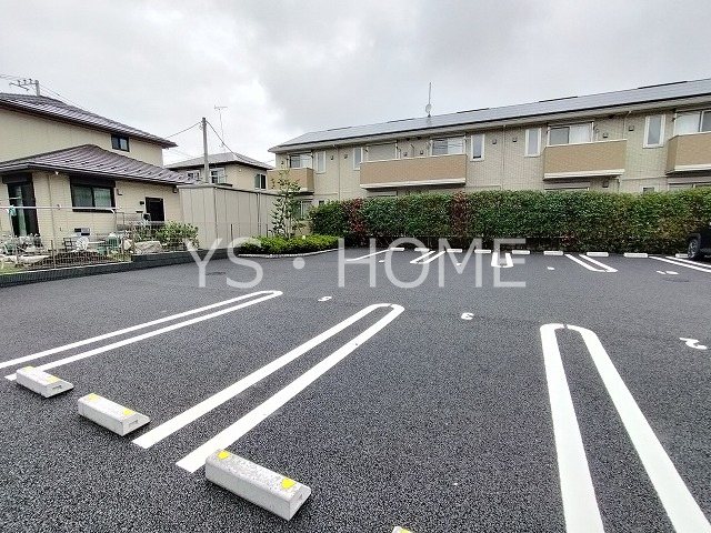 フルーリア国分寺 駐車場