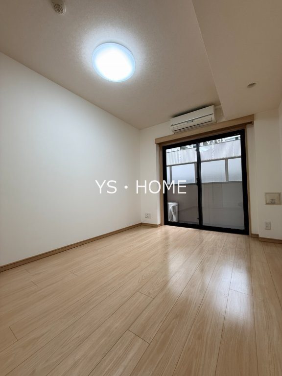 ルーブル中野富士見町伍番館   リビング
