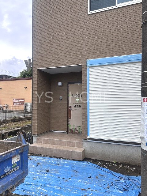 グランソフィア花小金井南町 玄関