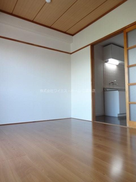 ロイヤルハイムⅠ リビング