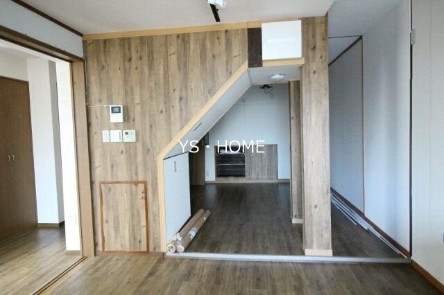 成田東5丁目戸建（成田東5-12） リビング