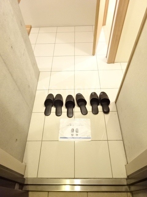 SOU荻窪  玄関