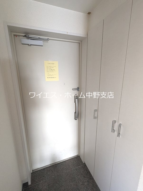 ステージファースト中野駅前 玄関