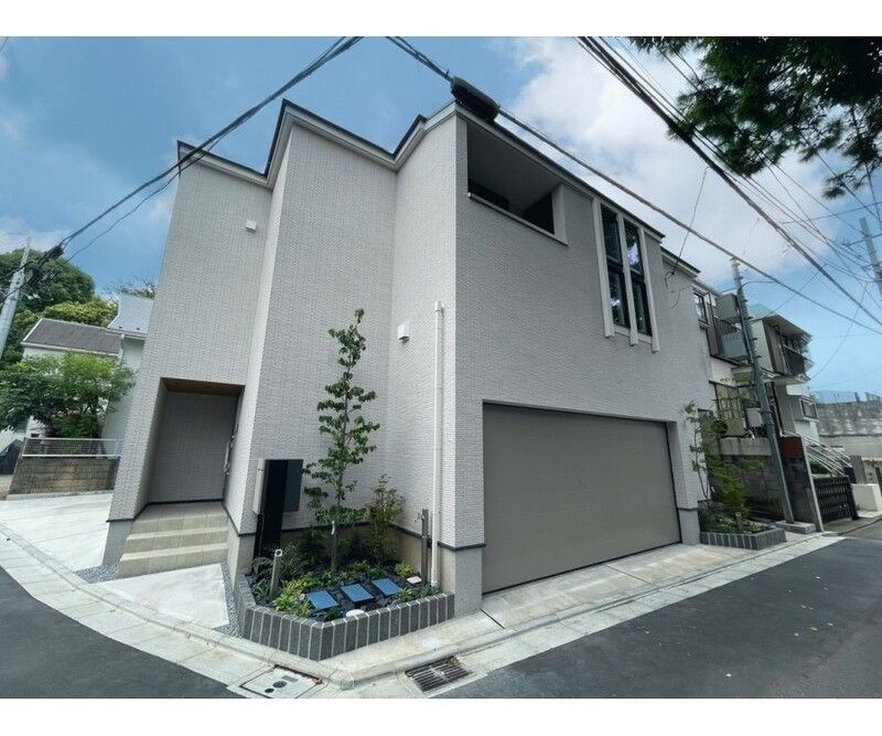 Ｅａｓｔ　Ｆｏｒｅｓｔ  外観