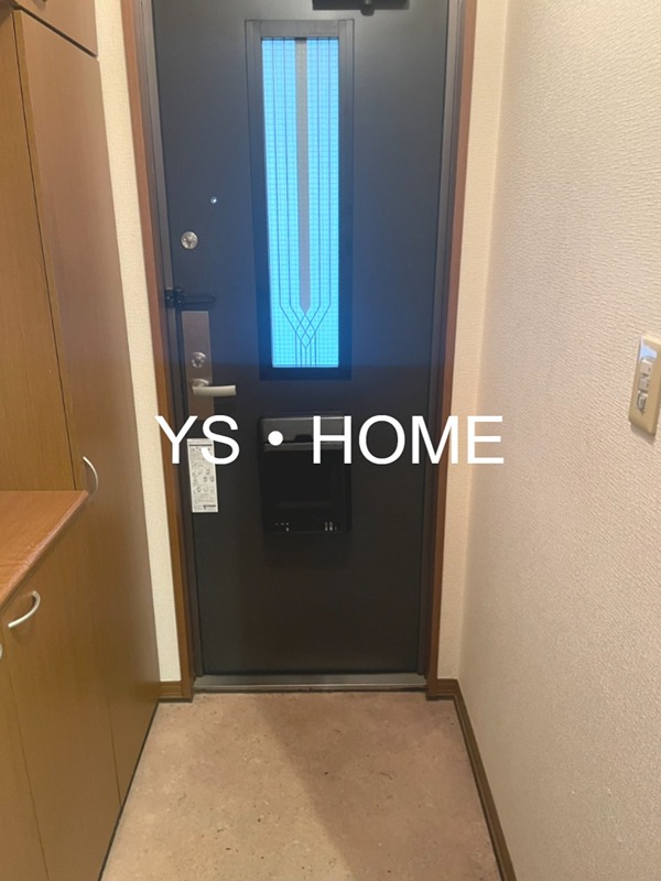 アンビエンテ 玄関