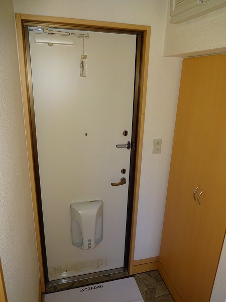 アネックス  玄関