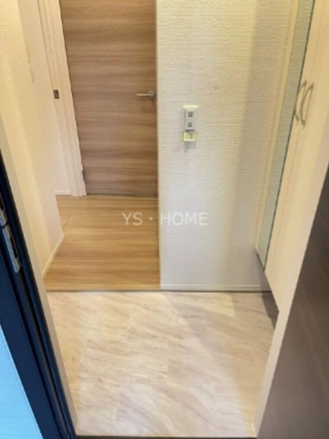 ヴィルソレイユ西荻Ⅰ 玄関