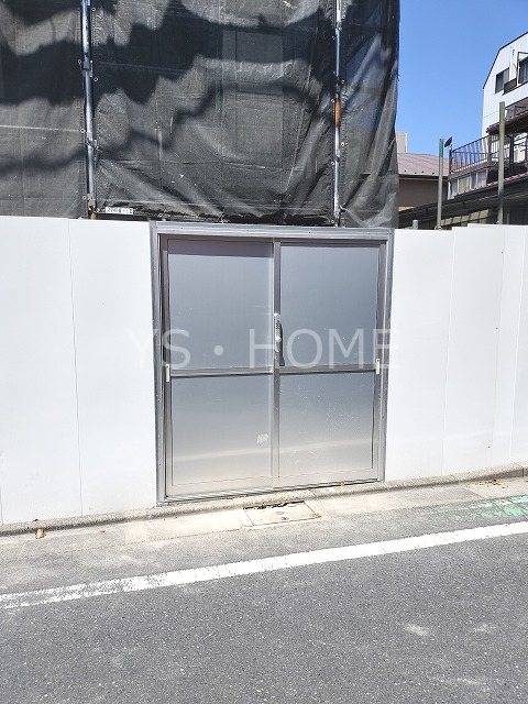 エルファーロ三鷹 玄関