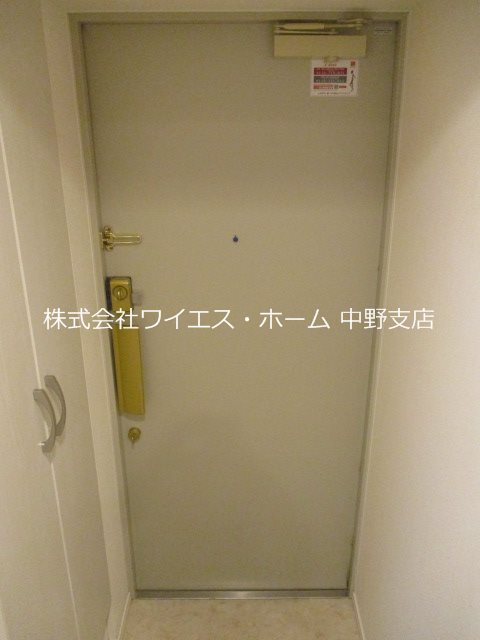 エストレリータ新宿落合 玄関
