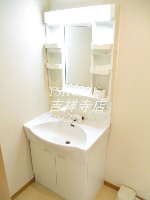コティハウスカ その他5